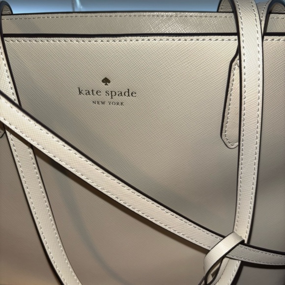 Kate Spade Cream Tote Bag and Wallet Set - Picture 2 of 5